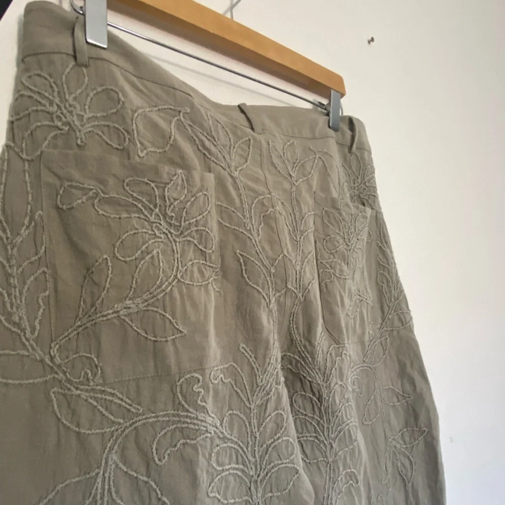 Embroidered Light Gray Linen-Blend Wide Leg Pants